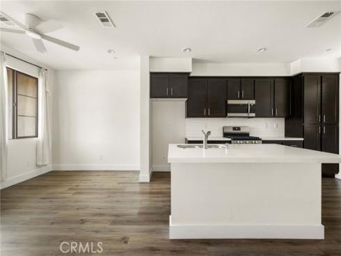 123 E Knox  , La Habra, CA