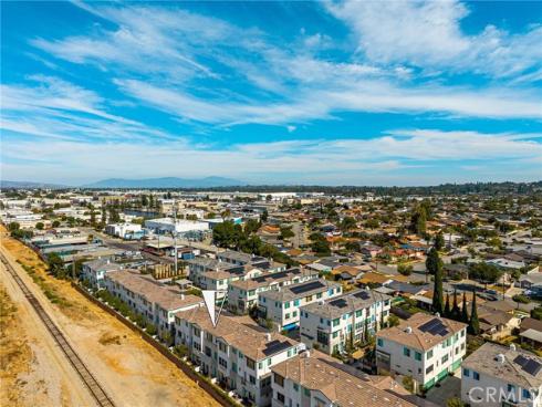 123 E Knox  , La Habra, CA