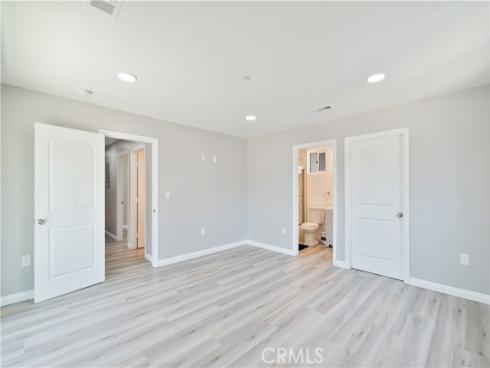 532 Mcfadden , La Habra, CA