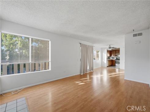 527 S Walnut  3 , La Habra, CA