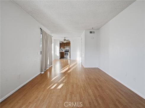 527 S Walnut  3 , La Habra, CA
