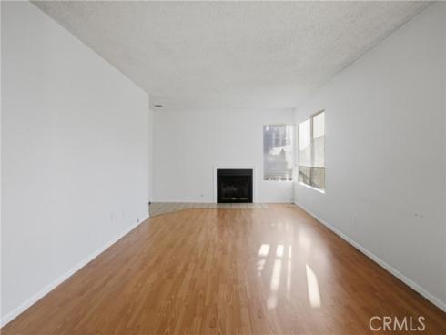 527 S Walnut  3 , La Habra, CA