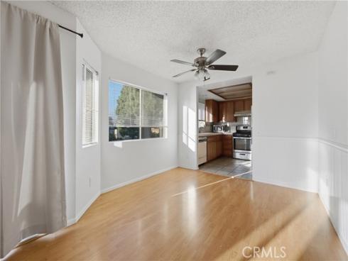 527 S Walnut  3 , La Habra, CA