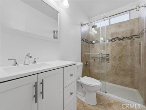 527 S Walnut  3 , La Habra, CA