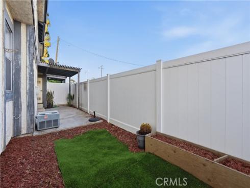 527 S Walnut  3 , La Habra, CA