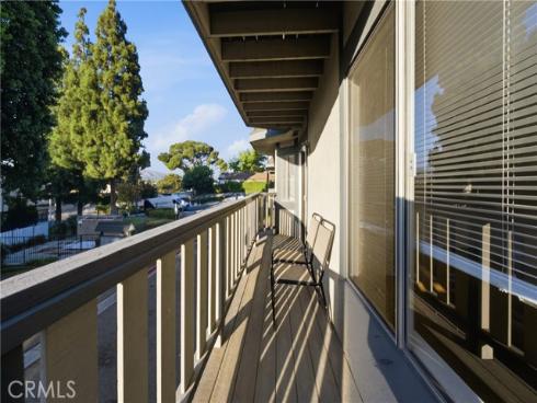 527 S Walnut  3 , La Habra, CA