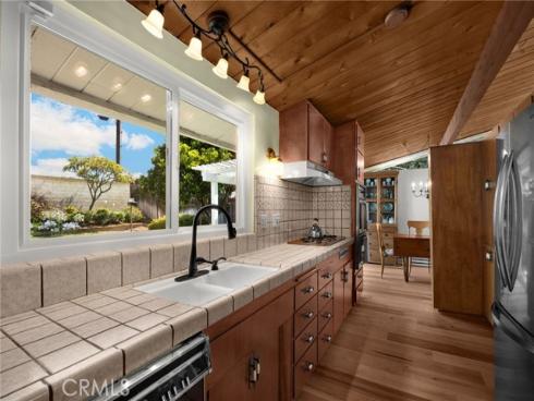 2011 Gregory Lane, La Habra, CA