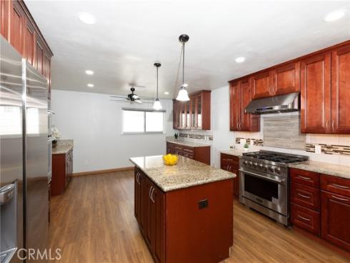 1700 W El Portal , La Habra, CA