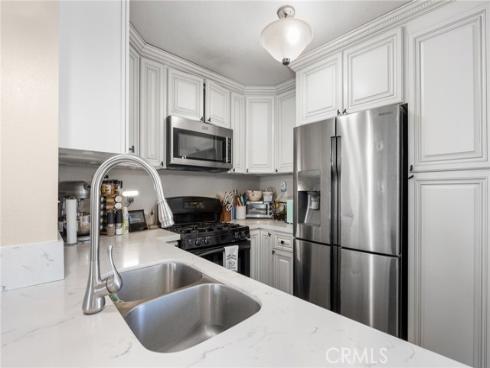 1042 E La Habra 227 Boulevard, La Habra, CA