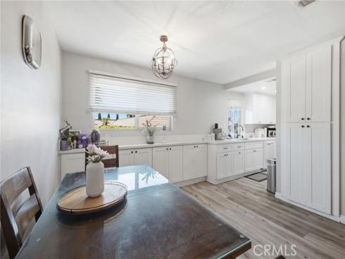901 N Citrus  16 , La Habra, CA