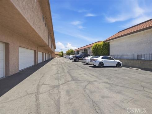 901 N Citrus  16 , La Habra, CA