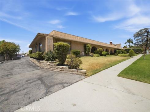 901 N Citrus  16 , La Habra, CA