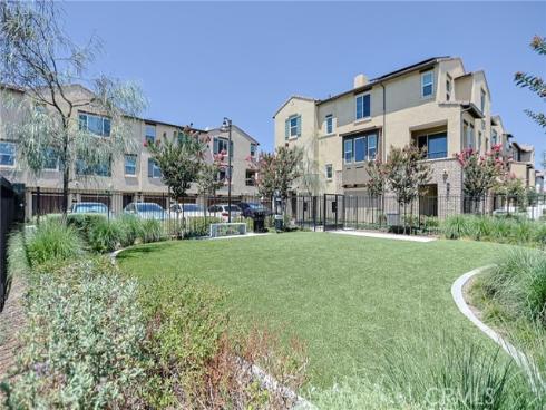 295 Vista Drive #87 , La Habra, CA