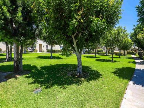 4841 Embassy 27 Circle, La Palma, CA