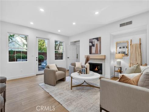 81 Zinnia Street , Ladera Ranch, CA