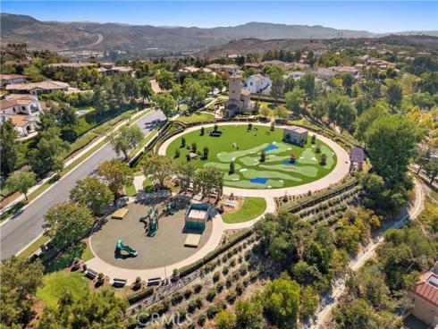 9  Broken Arrow  , Ladera Ranch, CA