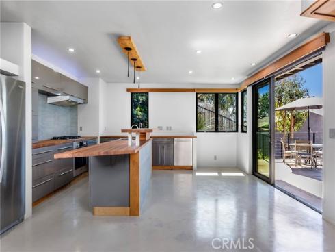 22315  3rd   Avenue, Laguna Beach, CA