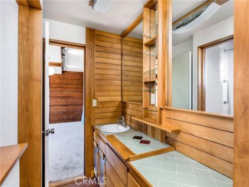 22315  3rd   Avenue, Laguna Beach, CA