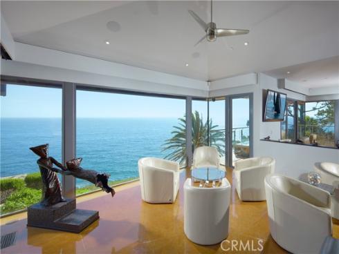 111 S La Senda Drive, Laguna Beach, CA