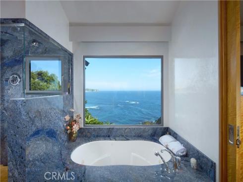 111 S La Senda Drive, Laguna Beach, CA