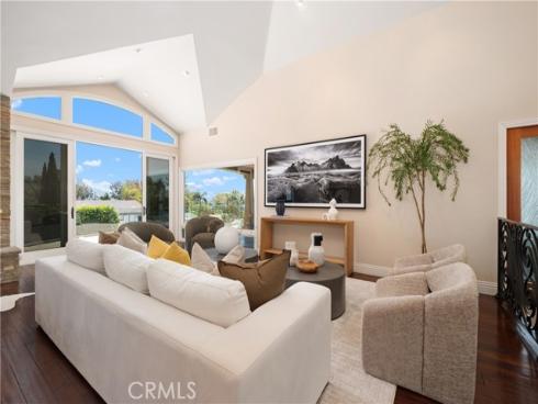 535  High Dr  , Laguna Beach, CA