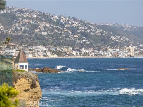 1041  Marine   Drive, Laguna Beach, CA