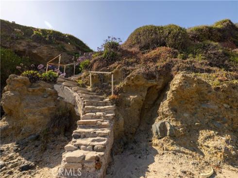 1041  Marine   Drive, Laguna Beach, CA