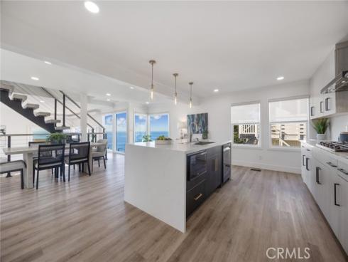 32015 Point Place , Laguna Beach, CA