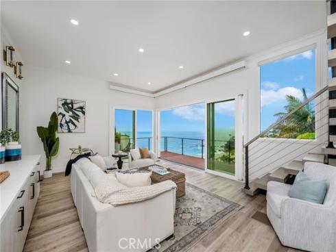 32015 Point Place , Laguna Beach, CA