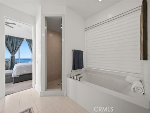2300 Crestview , Laguna Beach, CA