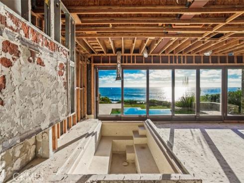 25  Bay  , Laguna Beach, CA