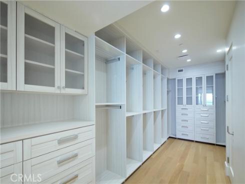 33 Bay Drive, Laguna Beach, CA