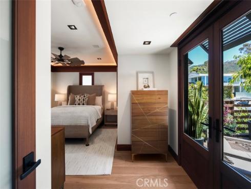 31678  Seacliff   Drive, Laguna Beach, CA