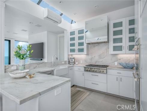 1715  Ocean   Way, Laguna Beach, CA