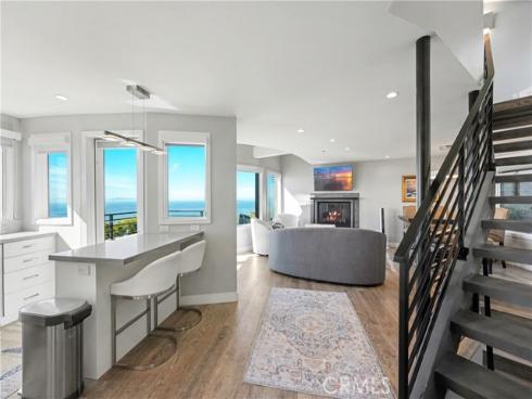 2590  Iris  , Laguna Beach, CA
