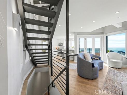 2590  Iris  , Laguna Beach, CA