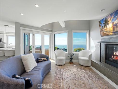 2590  Iris  , Laguna Beach, CA