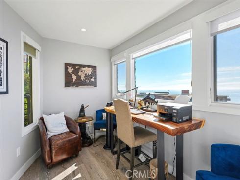 2590  Iris  , Laguna Beach, CA