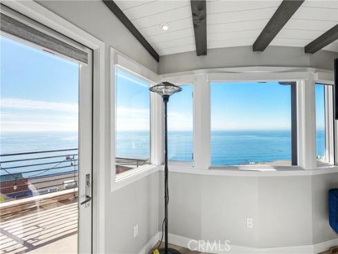 2590  Iris  , Laguna Beach, CA