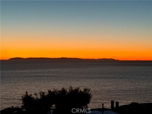 2590  Iris  , Laguna Beach, CA