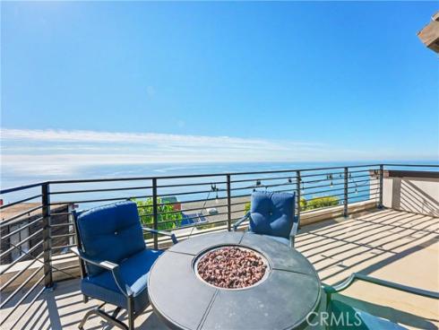 2590  Iris  , Laguna Beach, CA