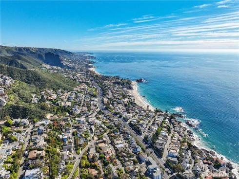 2590  Iris  , Laguna Beach, CA