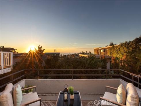 1077  Tia Juana  , Laguna Beach, CA