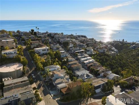 1077  Tia Juana  , Laguna Beach, CA
