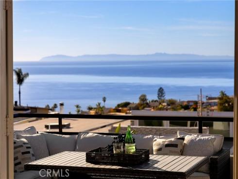 1077  Tia Juana  , Laguna Beach, CA