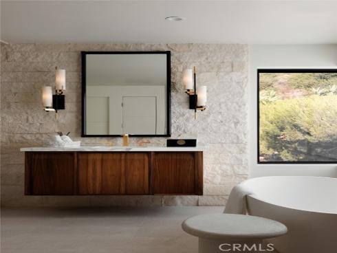 1105  Skyline   Drive, Laguna Beach, CA