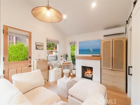 389  Park  , Laguna Beach, CA