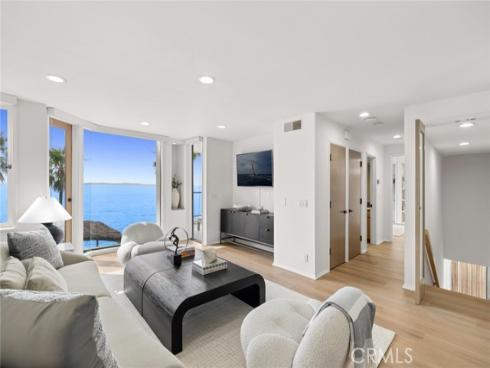 921  Gaviota   Drive, Laguna Beach, CA