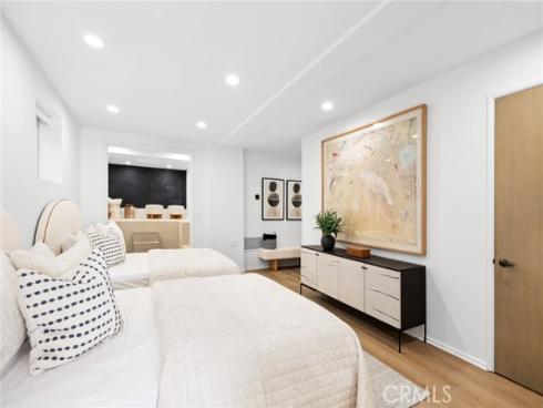 921  Gaviota   Drive, Laguna Beach, CA