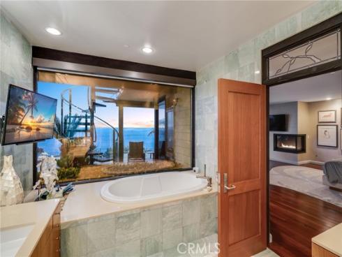 32091  Coast Highway  , Laguna Beach, CA